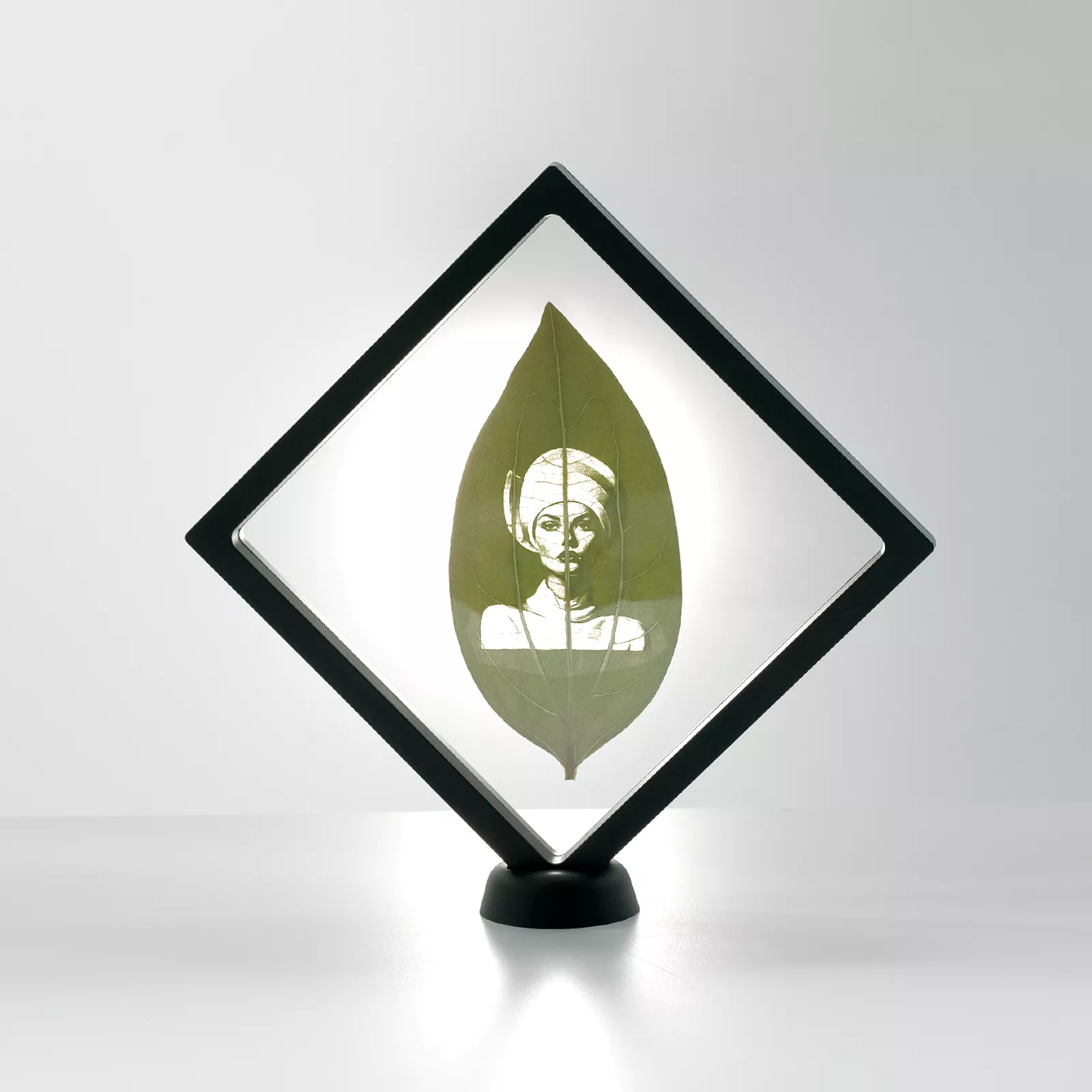Cadre flottant noir avec support (2 pcs) 17,8 cm x 17,8 cm - Image 2