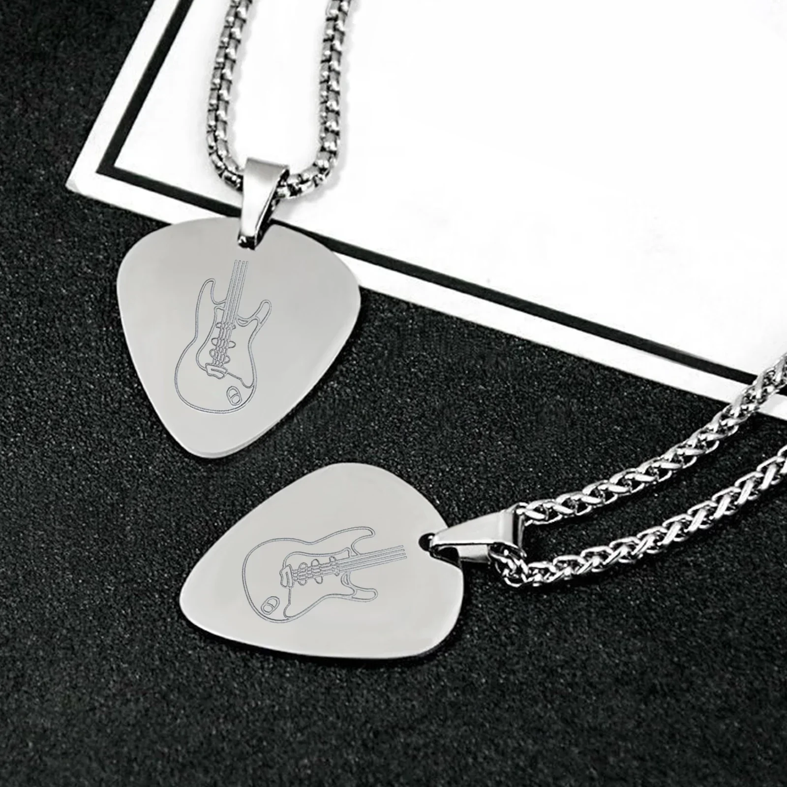 Pendentifs médiator de guitare en acier inoxydable (10 pcs) - Image 2